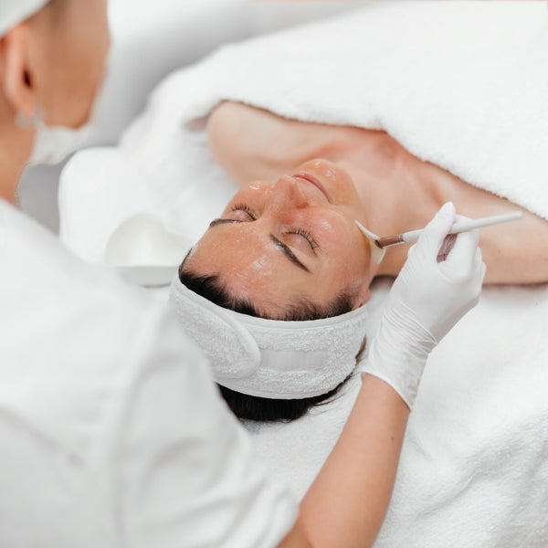 The VANDA Skin Signature Facial